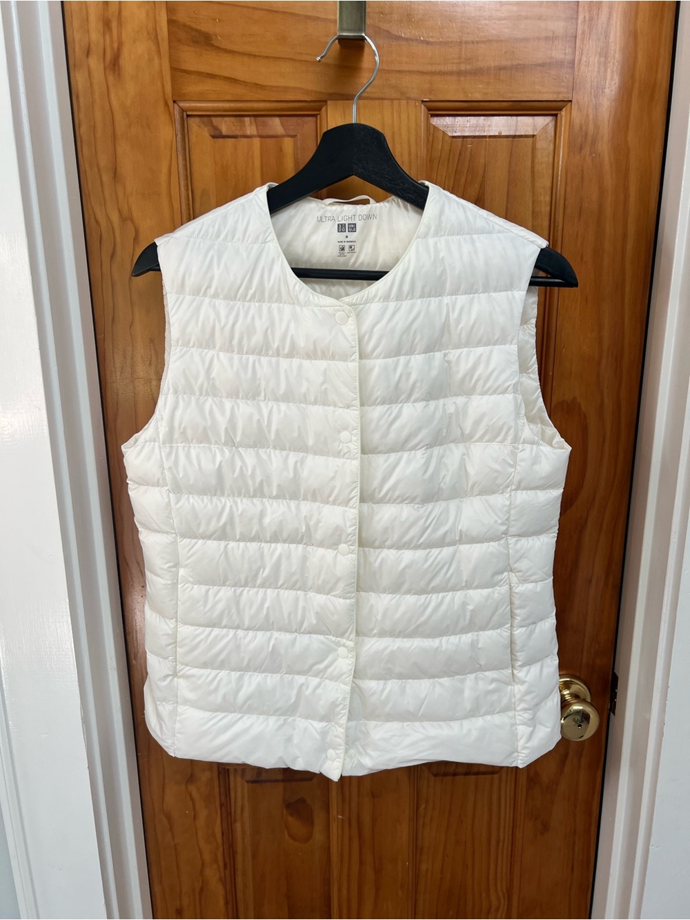 NWT Uniqlo Ultra Light Down Puffer Vest in Off-White adjustable M
